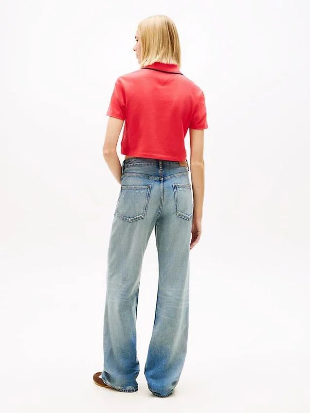 Polo Tommy Jeans de corte recto y largo corto Polo Tommy Jeans de corte recto y largo corto