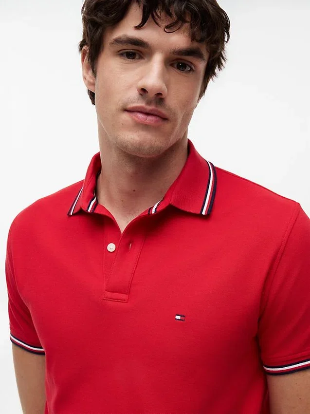 Polo Tommy Wicking de corte regular Polo Tommy Wicking de corte regular