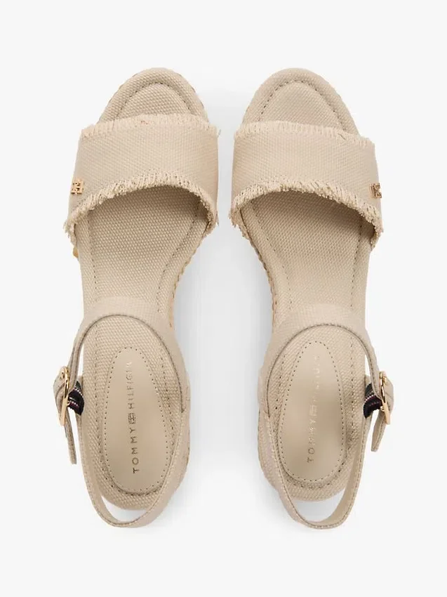 Sandalias de cuña con espadrilla tejida Sandalias de cuña con espadrilla tejida