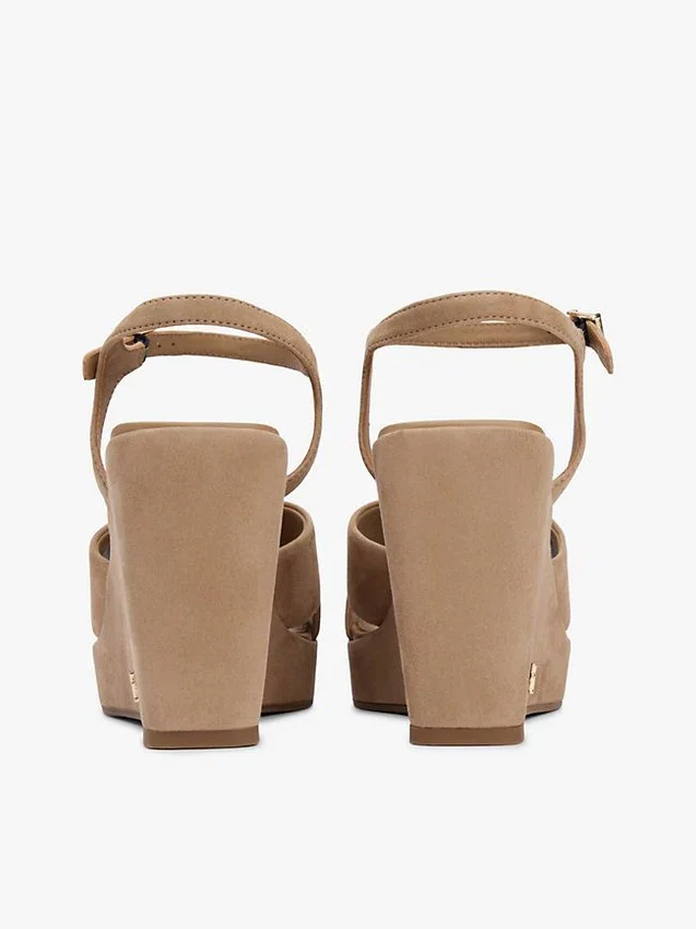 Sandalias de cuña de ante con tiras cruzadas Sandalias de cuña de ante con tiras cruzadas