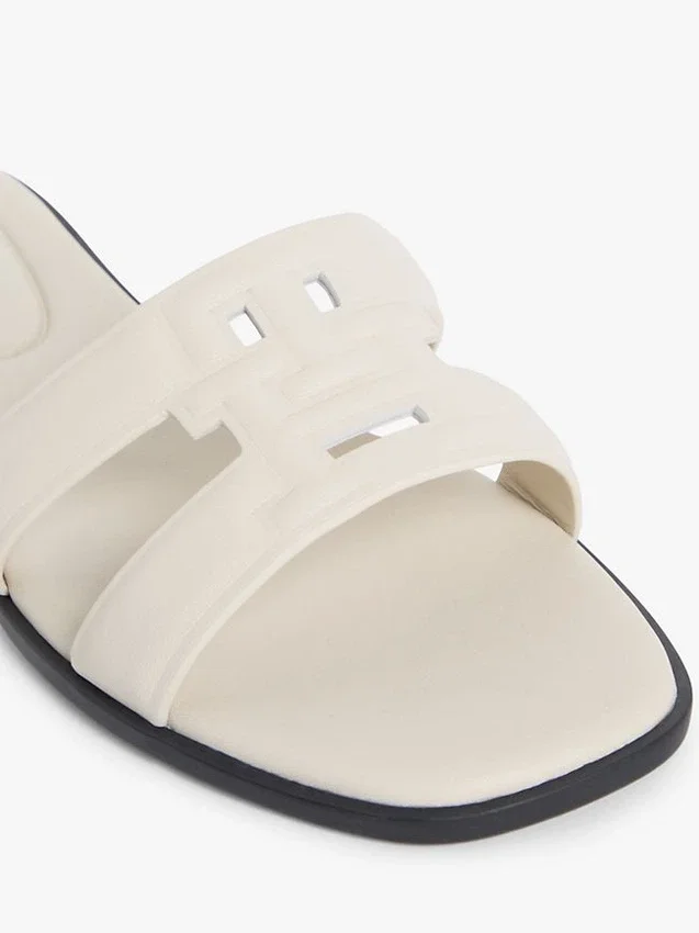 Sandalias de cuero con TH Monogram Sandalias de cuero con TH Monogram