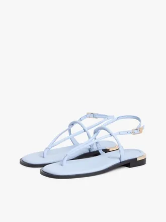 Sandalias de piel con detalles metalizados