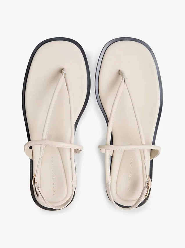 Sandalias de piel con detalles metalizados Sandalias de piel con detalles metalizados