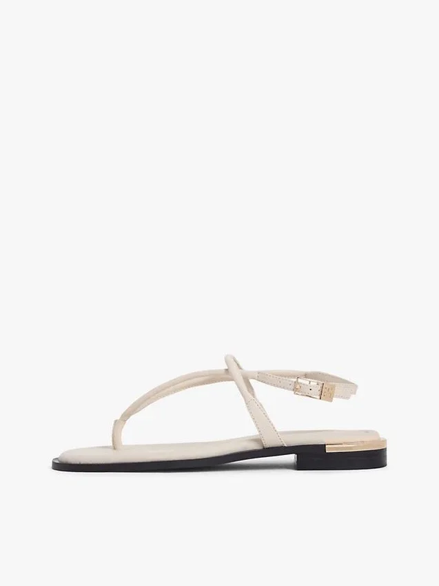 Sandalias de piel con detalles metalizados Sandalias de piel con detalles metalizados