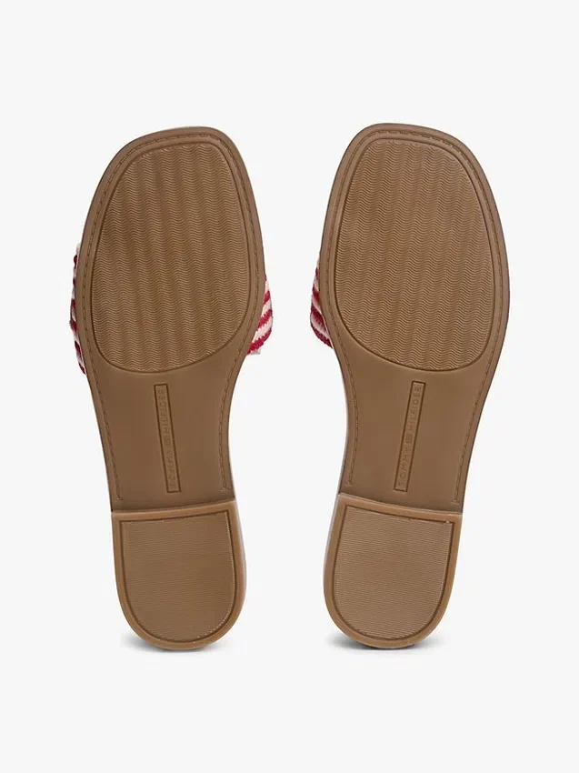 Sandalias de tiras tejidas con monograma y rayas Sandalias de tiras tejidas con monograma y rayas