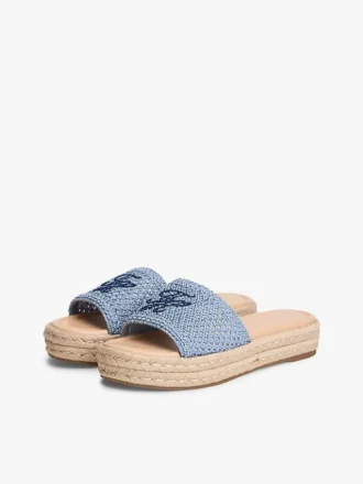Sandalias tipo alpargatas con monograma