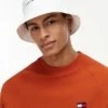 Sombrero de pescador con el logotipo de Tommy