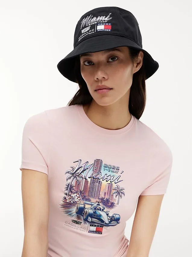 Sombrero de pescador Tommy x Cadillac F1® Team Miami Sombrero de pescador Tommy x Cadillac F1® Team Miami