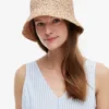 Sombrero de rafia de ganchillo