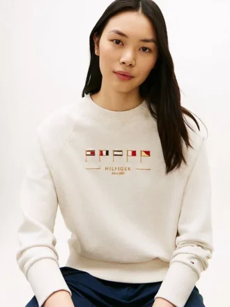 Sudadera con bandera náutica bordada