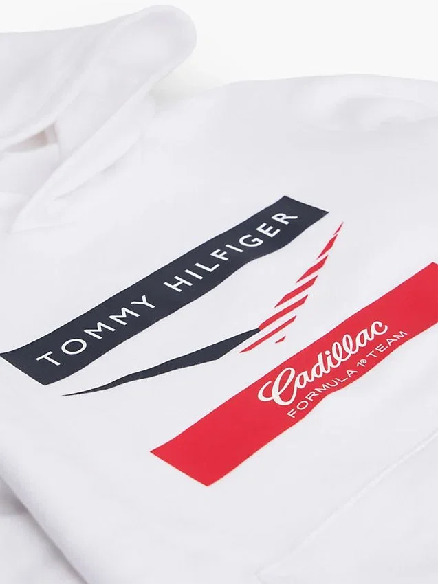 Sudadera con capucha Chevron Tommy x Cadillac F1® Team para niños Sudadera con capucha Chevron Tommy x Cadillac F1® Team para niños