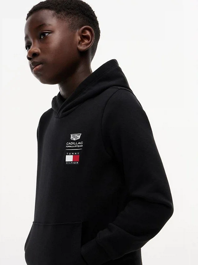 Sudadera con capucha para niños Tommy x Cadillac F1® Team Logo Sudadera con capucha para niños Tommy x Cadillac F1® Team Logo