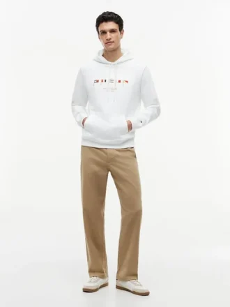 Sudadera con capucha y bandera náutica bordada