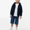Sudadera con capucha y cremallera para niño con bandera en tonos Sudadera con capucha y cremallera para niño con bandera en tonos