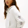 Sudadera con capucha y logo de estrella con pedrería para niños