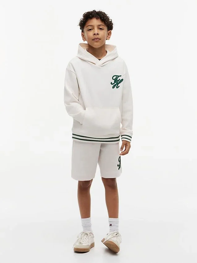 Sudadera con capucha y monograma bordado para niño Sudadera con capucha y monograma bordado para niño