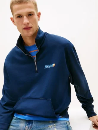 Sudadera con cremallera de un cuarto y logotipo de Tommy Jeans