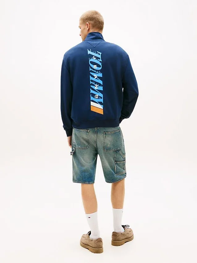 Sudadera con cremallera de un cuarto y logotipo de Tommy Jeans Sudadera con cremallera de un cuarto y logotipo de Tommy Jeans