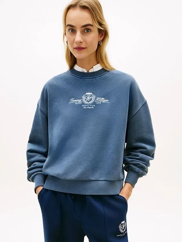 Sudadera con el logotipo del club bordado Sudadera con el logotipo del club bordado