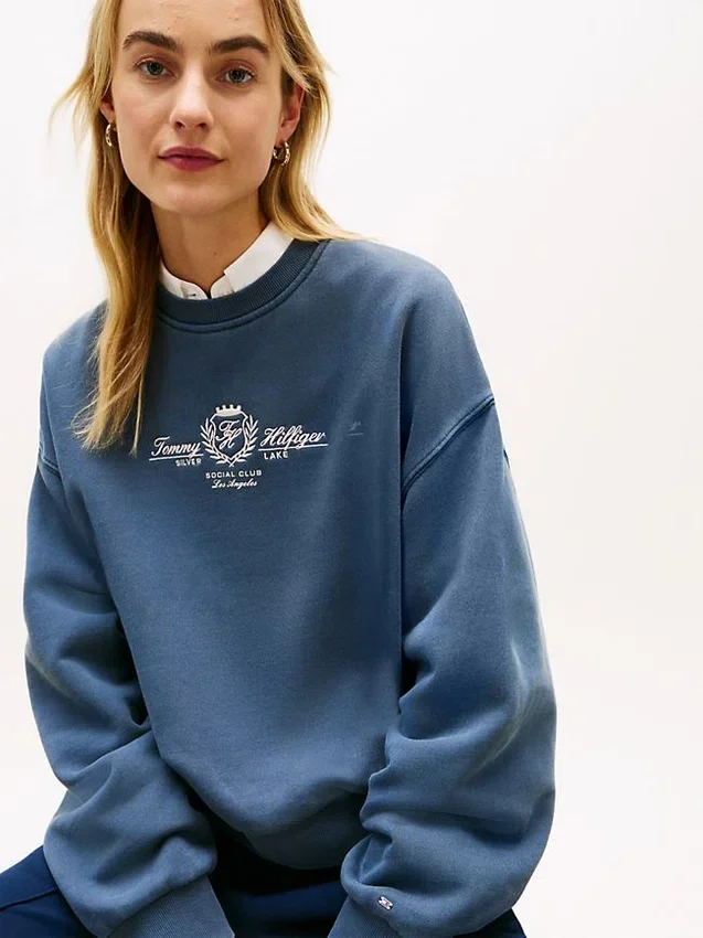 Sudadera con el logotipo del club bordado Sudadera con el logotipo del club bordado