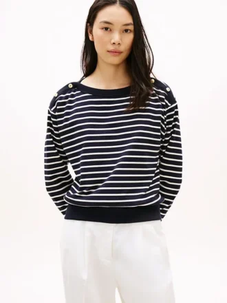 Sudadera de cuello barco con rayas y botones dorados