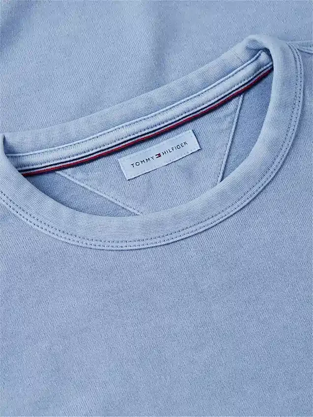 Sudadera de cuello redondo teñida en prenda Sudadera de cuello redondo teñida en prenda