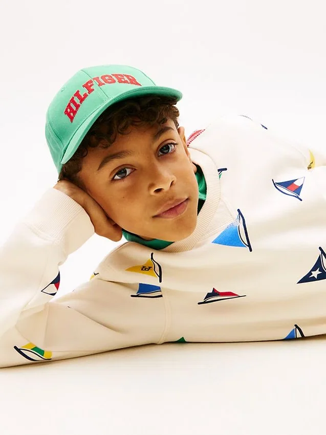 Sudadera infantil con estampado de banderas de vela Sudadera infantil con estampado de banderas de vela