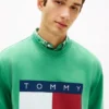 Sudadera Tommy Jeans con gran logotipo de bandera
