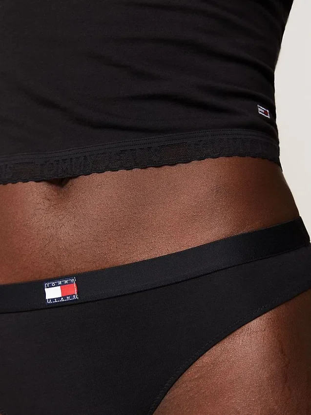 Tanga con el logotipo de la bandera de Tommy Jeans, paquete de 3 Tanga con el logotipo de la bandera de Tommy Jeans, paquete de 3