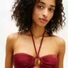 Top de bikini bandeau con anilla Top de bikini bandeau con anilla