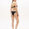 Top de bikini bandeau con anilla Top de bikini bandeau con anilla