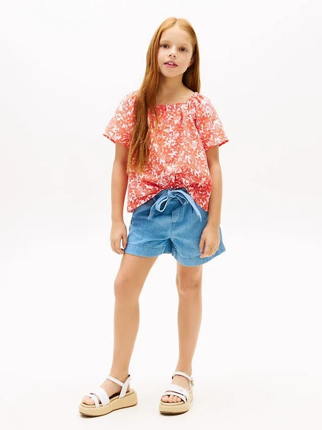 Top infantil con estampado tropical y mangas abullonadas Top infantil con estampado tropical y mangas abullonadas