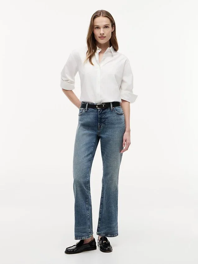 Vaqueros bootcut elásticos de talle medio Vaqueros bootcut elásticos de talle medio