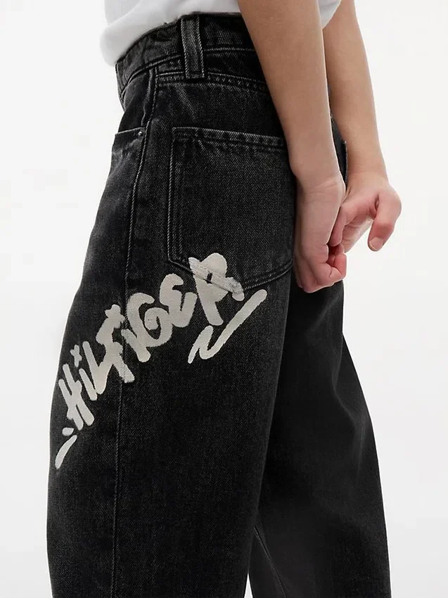 Vaqueros holgados con estampado de grafitis Hilfiger para niño Vaqueros holgados con estampado de grafitis Hilfiger para niño