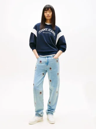 Vaqueros rectos ajustados con escudo de Tommy Jeans