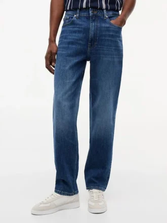 Vaqueros rectos ajustados de Tommy Jeans