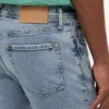 Vaqueros slim elásticos y ligeros Vaqueros slim elásticos y ligeros