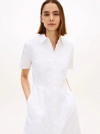Vestido camisero de popelín con ojales bordados