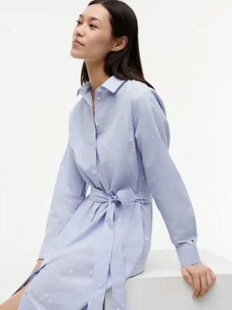 Vestido camisero midi a rayas con estampado floral