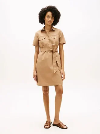 Vestido camisero utilitario de manga corta con cinturón