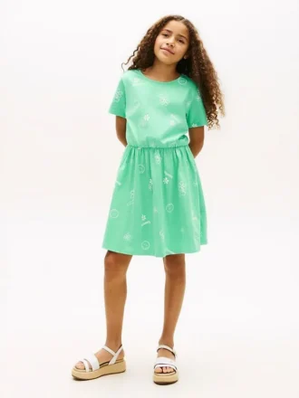 Vestido camiseta con estampado primaveral para niña