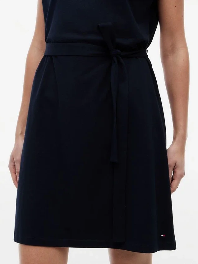 Vestido de algodón elástico con cinturón Vestido de algodón elástico con cinturón