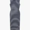 Vestido midi de corte ajustado con rayas y cuello barco