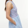 Vestido midi de popelín fruncido a rayas