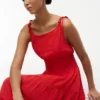 Vestido midi de seersucker con volantes
