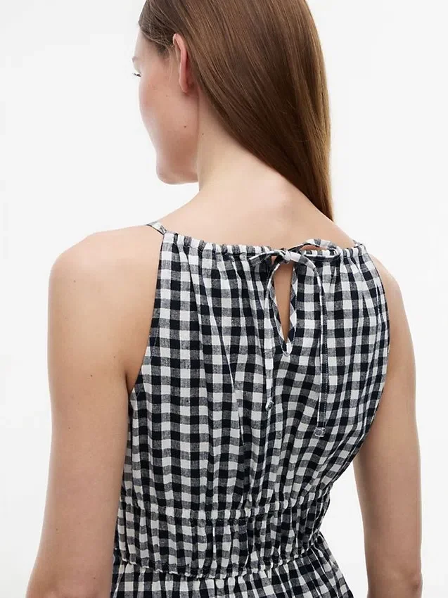 Vestido midi fruncido de mezcla de lino con estampado de cuadros vichy Vestido midi fruncido de mezcla de lino con estampado de cuadros vichy