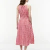 Vestido midi fruncido de mezcla de lino con estampado de cuadros vichy Vestido midi fruncido de mezcla de lino con estampado de cuadros vichy