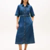 Vestido midi vaquero con cinturón