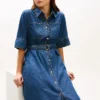 Vestido midi vaquero con cinturón