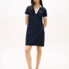 Vestido polo con el logotipo de Hilfiger bordado Vestido polo con el logotipo de Hilfiger bordado